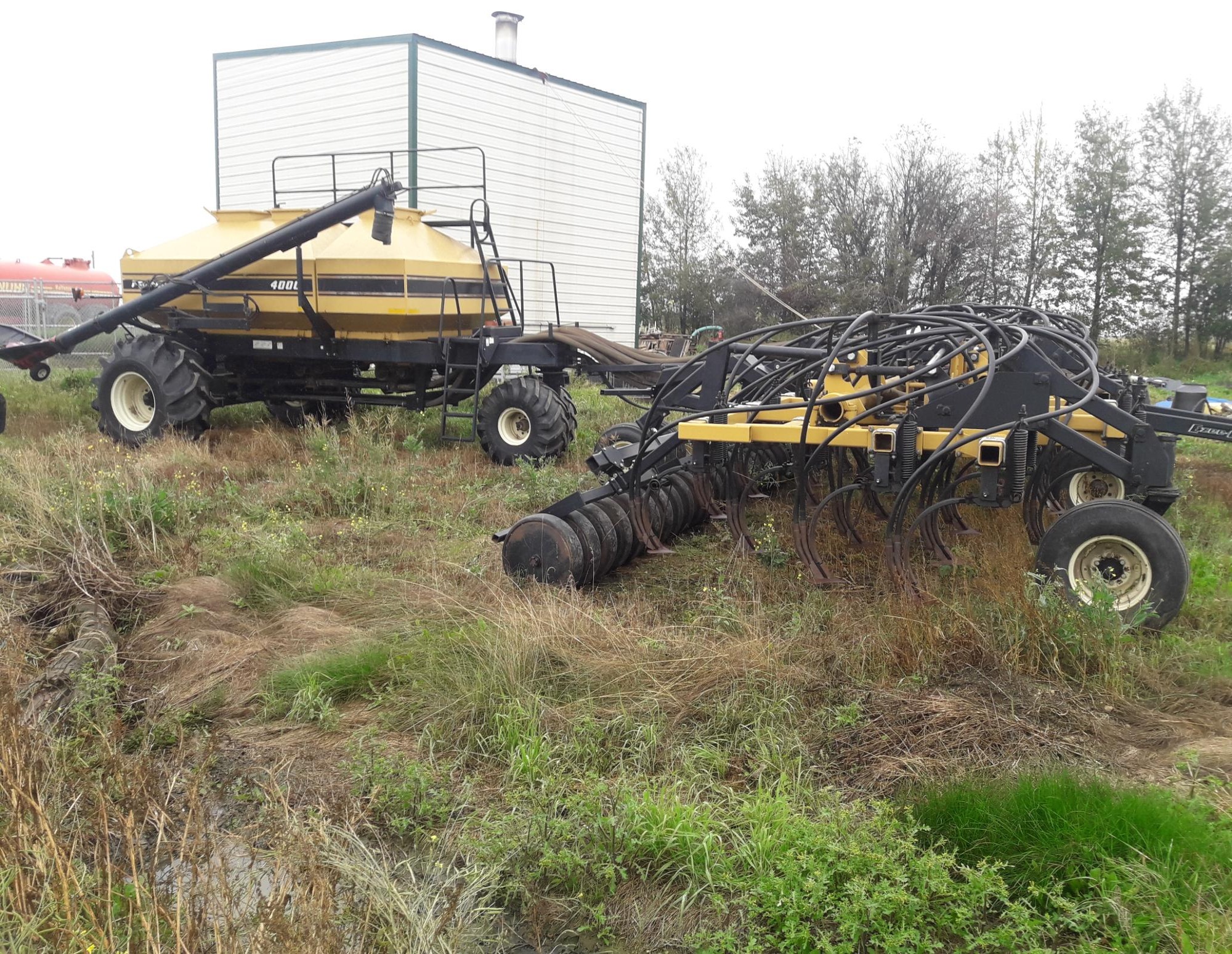used 2006 EzeeOn drill 7550 for sale in Alberta