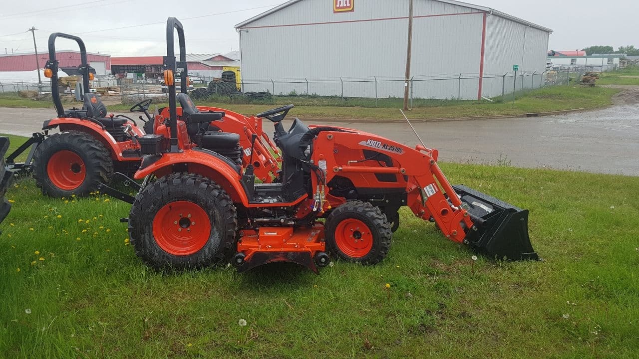 New Kioti CX2510 HST for sale in Alberta