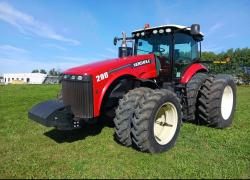 2014 Versatile 290