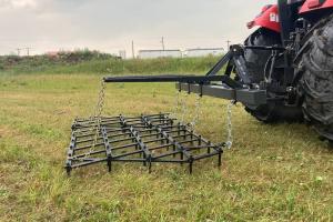 Farm King Y1002DH drag harrow