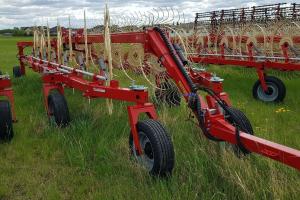 Farm King RE14 rake