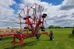 Farm King RR7700 double rotary rake