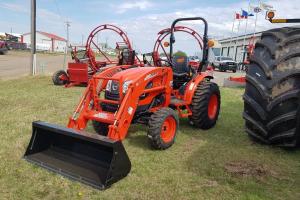 Kioti CK2610 With Loader/Bucket