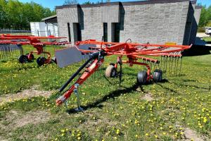 Kuhn GA4230T single Rotary Rake