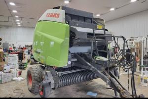 Claas 380RC baler