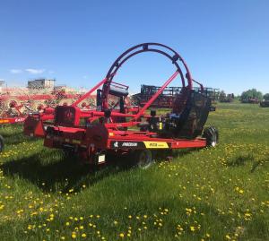 Anderson IFX 720 bale wrapper