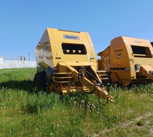 Vermeer 604 PRO G3 silage baler