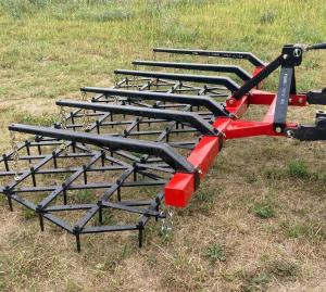 Farm King Y1003DH drag harrow