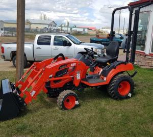 Kioti CS2520 with loader