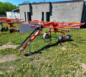 Kuhn GA4230T single Rotary Rake