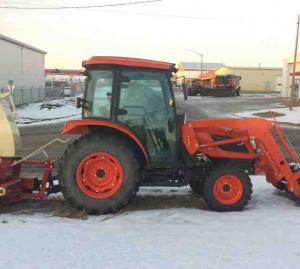 Kioti NX 4510 with loader and snow blower