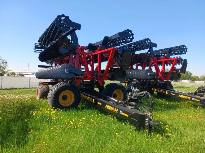 Versatile Fury HS.350