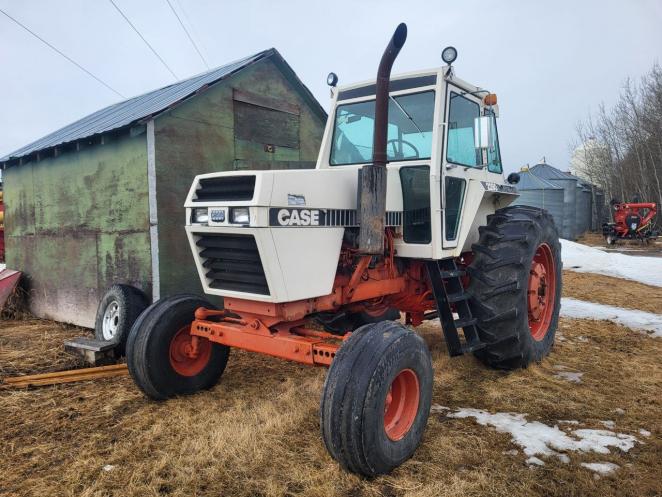 1982 Case 2290 Tractor