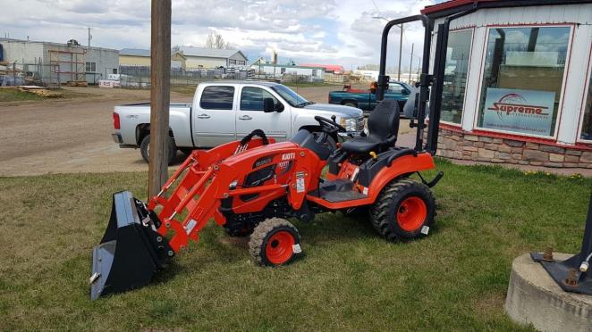 Kioti CS2520 with loader
