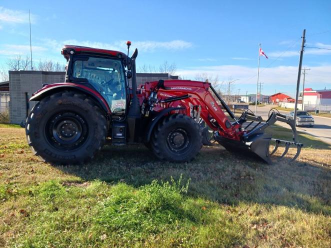 McCormick X7.618 Tractor